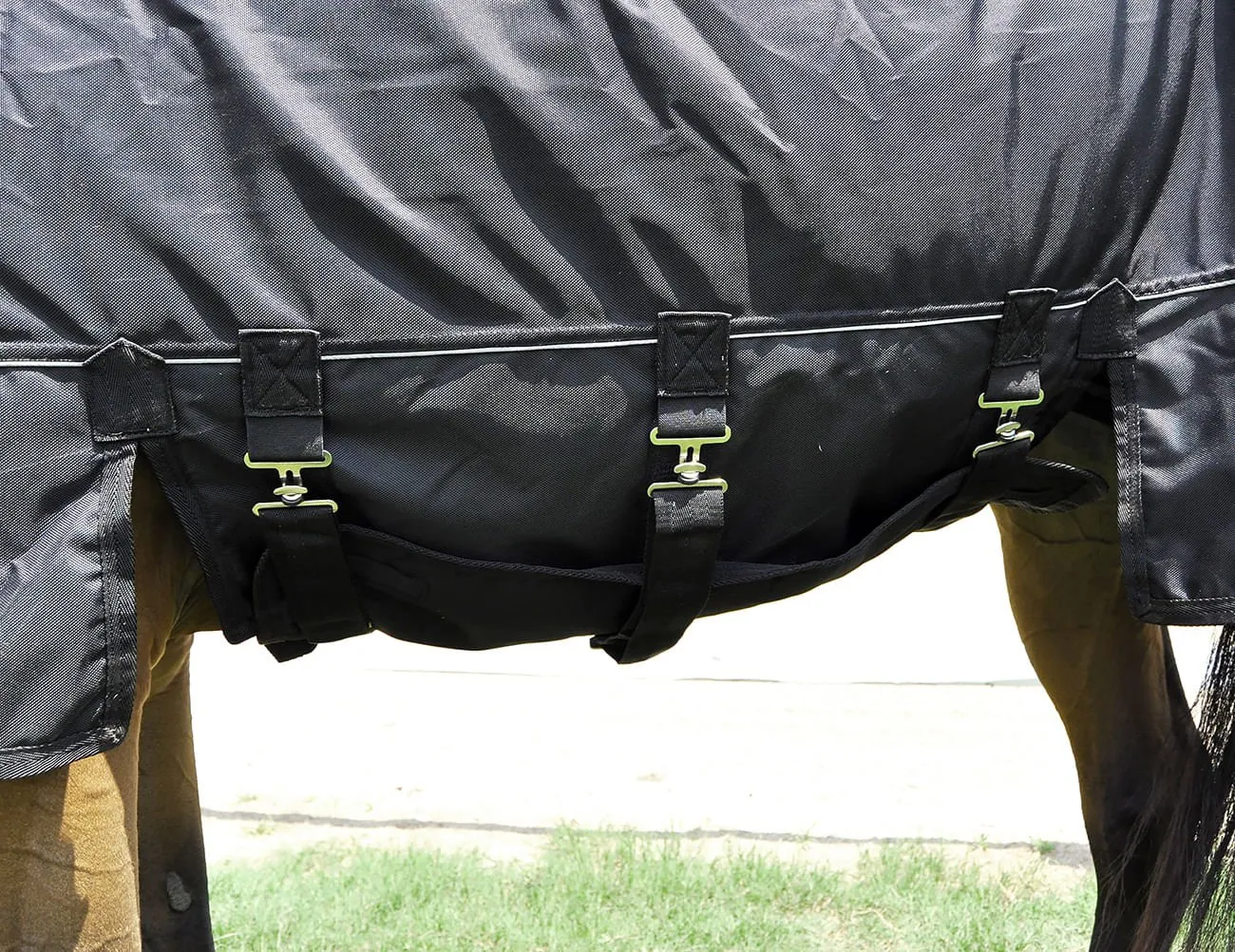 Jeffers 1680D Supreme Plus Medium Weight Turnout Blanket